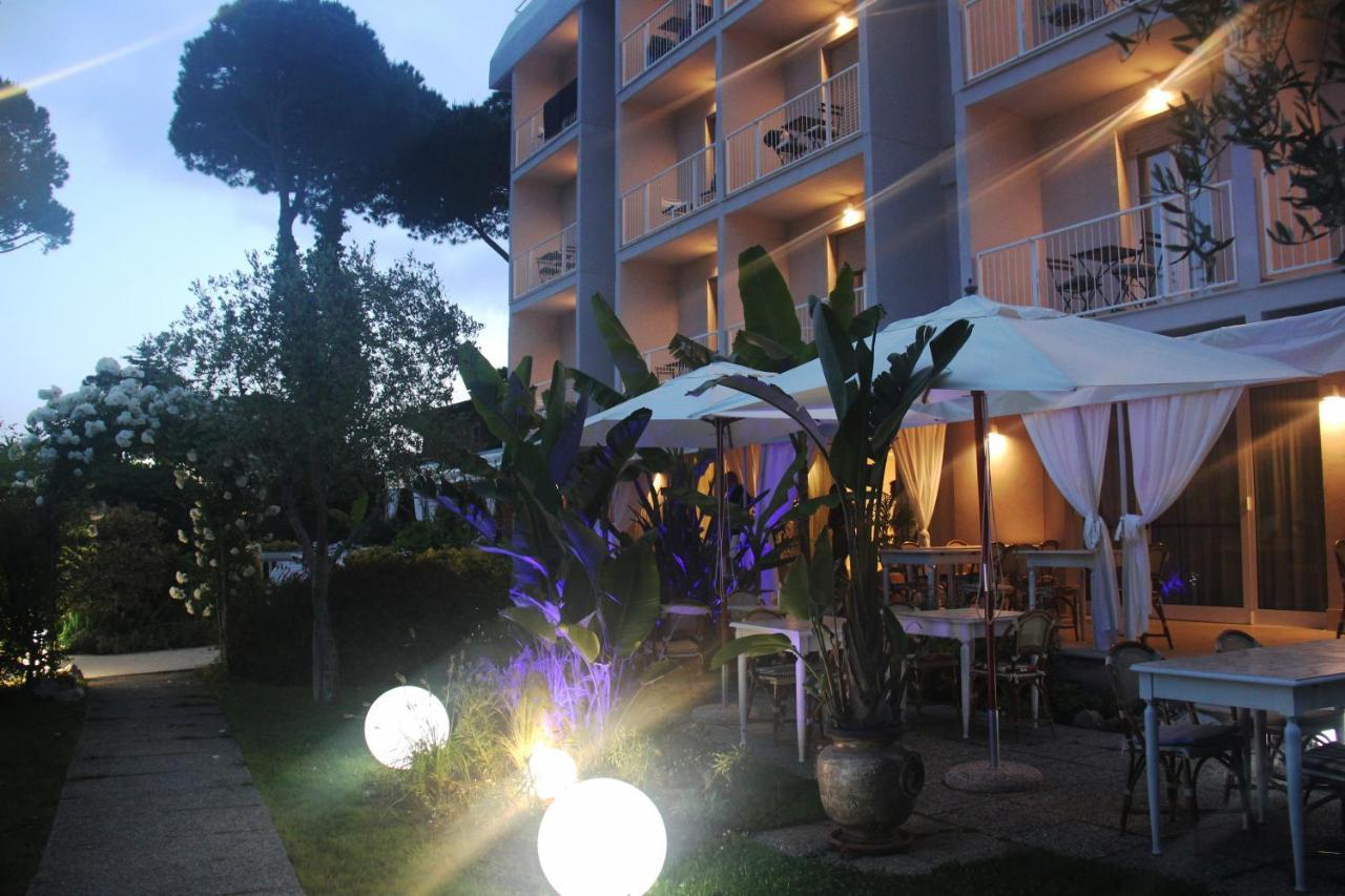 Hotel Bijou Forte dei Marmi Luaran gambar