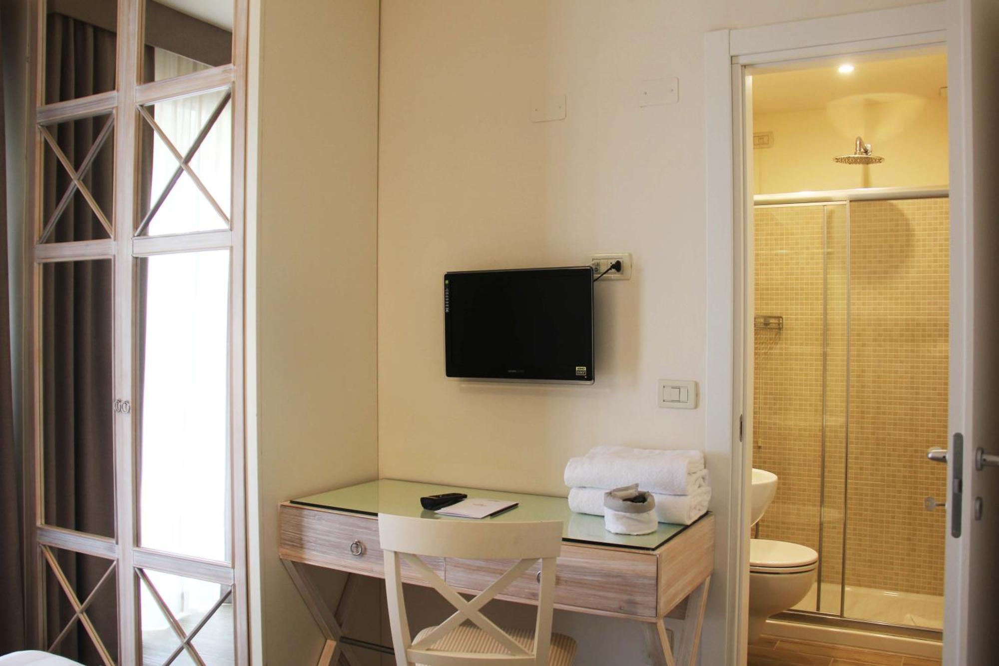 Hotel Bijou Forte dei Marmi Bilik gambar